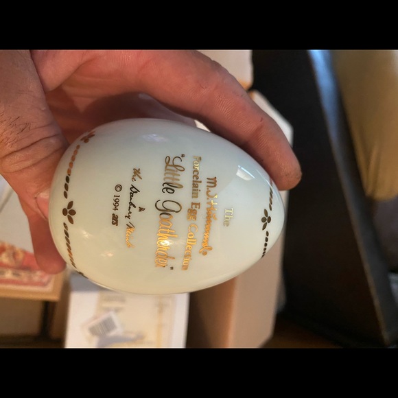 1994 Hummel Little Goatherder Egg MAKE OFFER - Picture 2 of 3